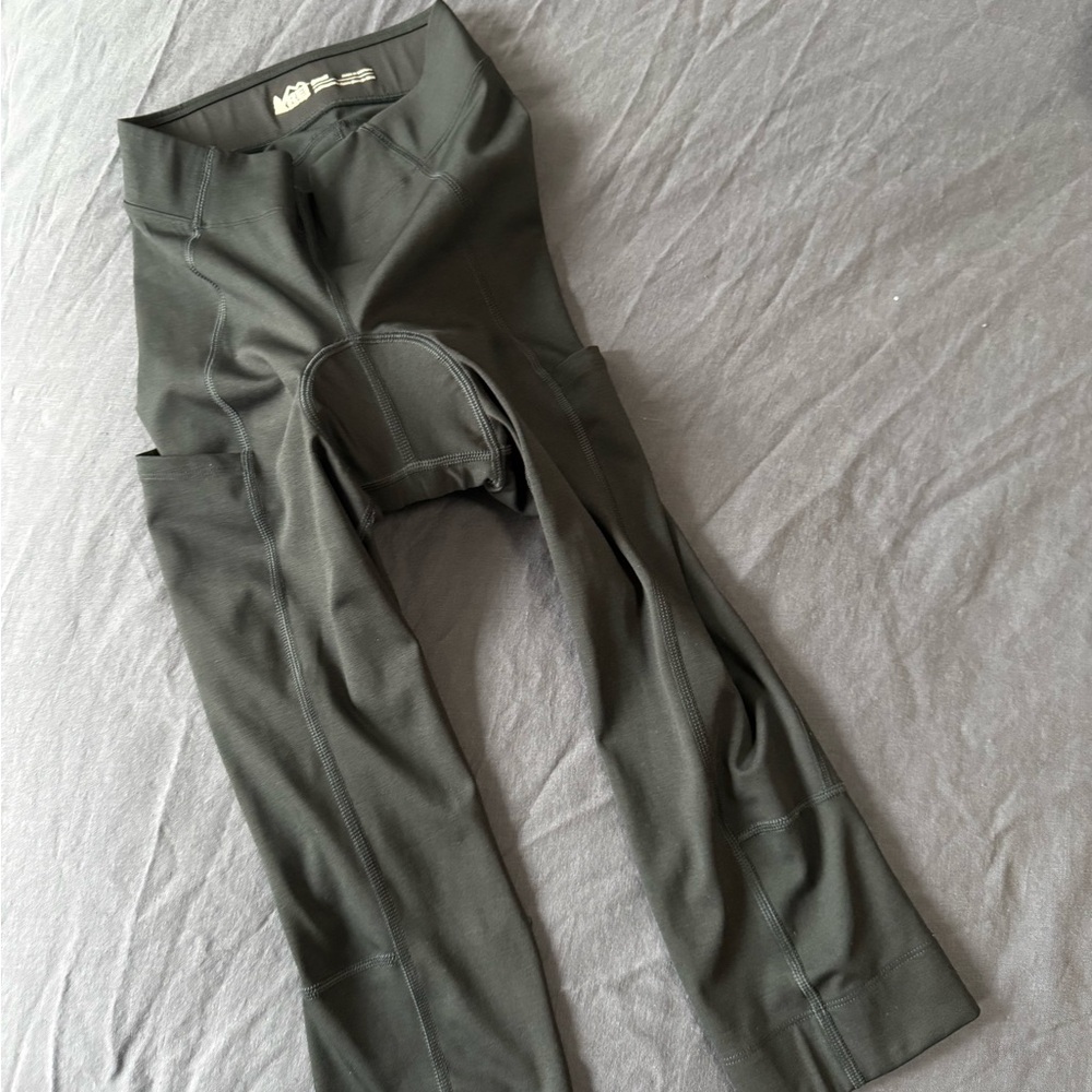 Women’s REI Padded Cycling 3/4 length tights